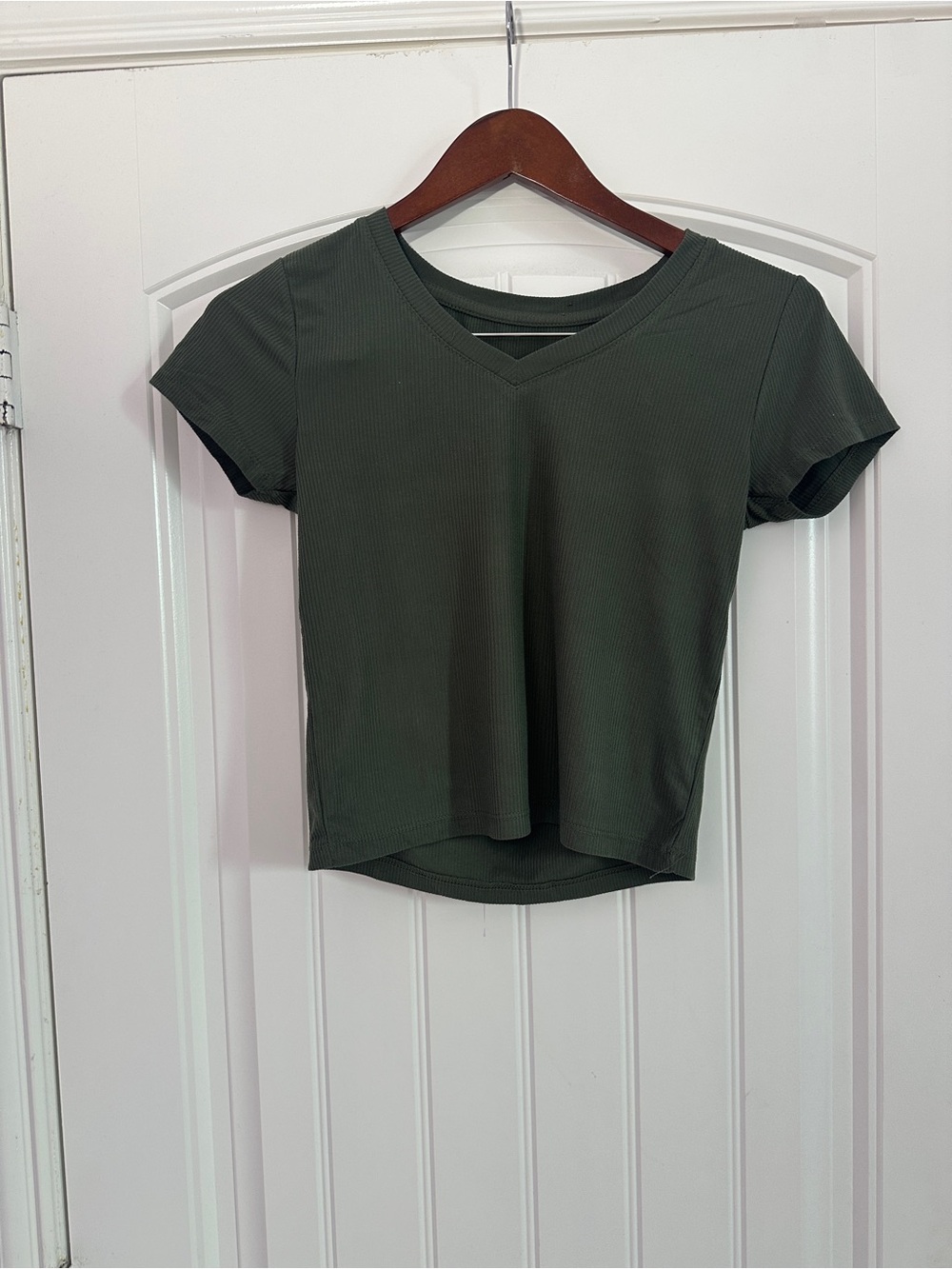 Women’s Short Sleeve V-Neck Ribbed Top - Olive Green